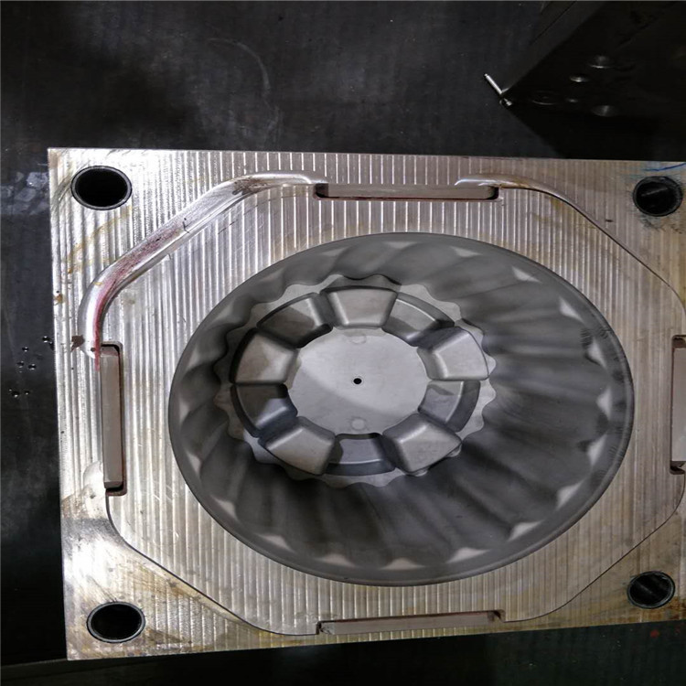 個(gè)性水杯模具及產(chǎn)品