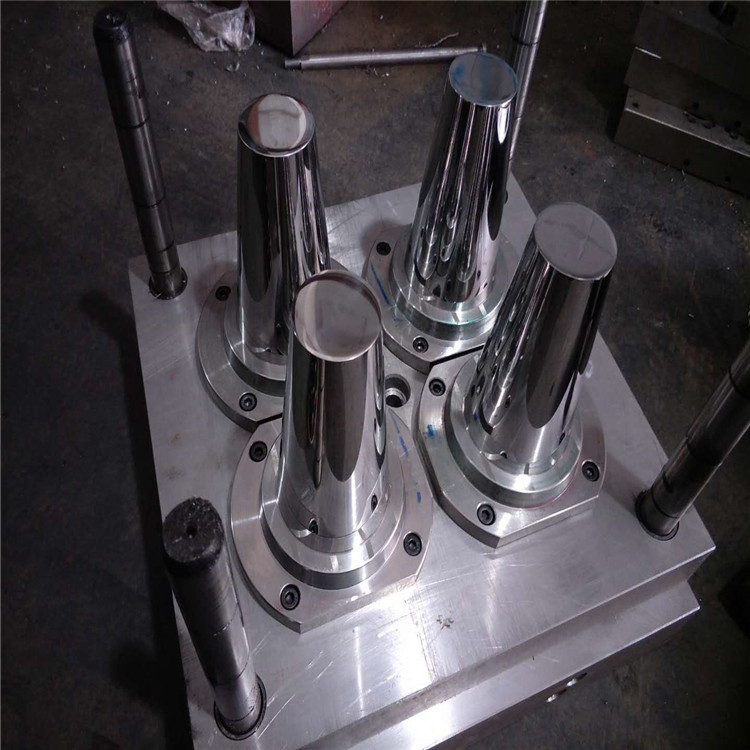 高筒水杯模具及產(chǎn)品