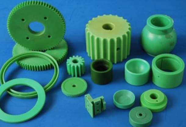 注塑塑料產品出現銀紋(料花、水花)的原因及分析辦法